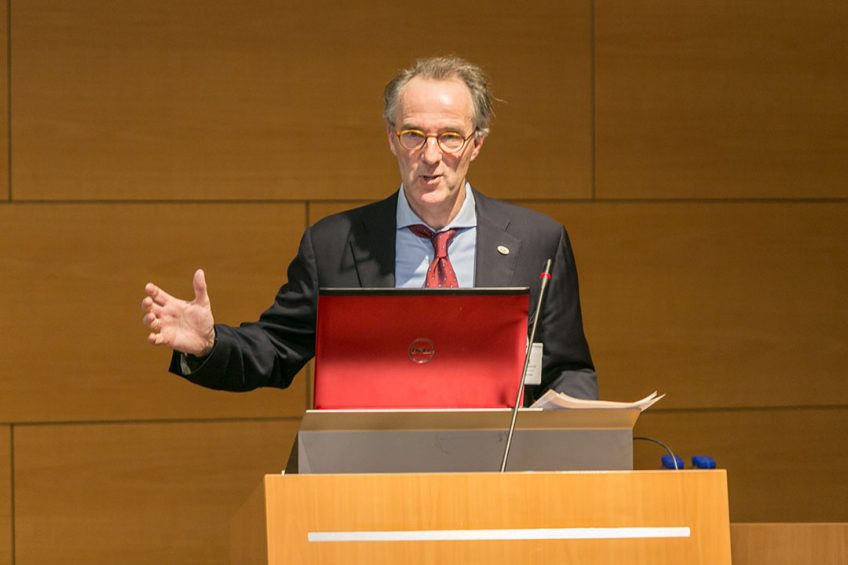 Rens van Dobbenburgh, president of the Federation of Veterinarians of Europe (FVE): "Through its 40 member countries the FVE represents 300,000 vets. It's quite a challenge to try to find communis opinio.'' Photo: Sebastien Tibeau
