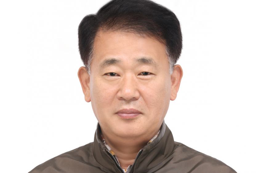 Mr I. K. Kim, President Busung.