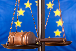Italy and Greece still defying EU cage ban