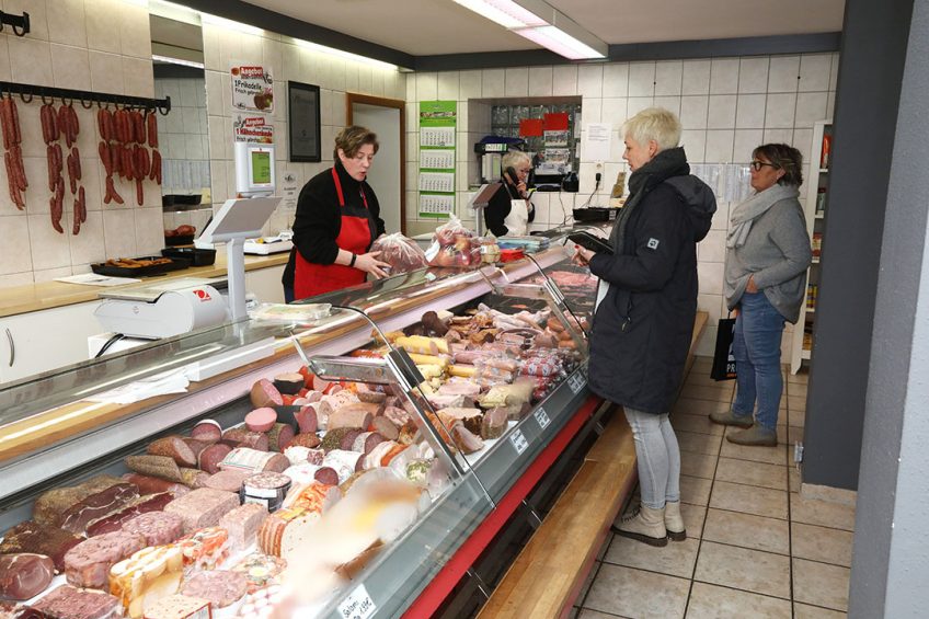US consumers eat 43.8kgs of broiler meat per annum. Photo: Henk Riswick