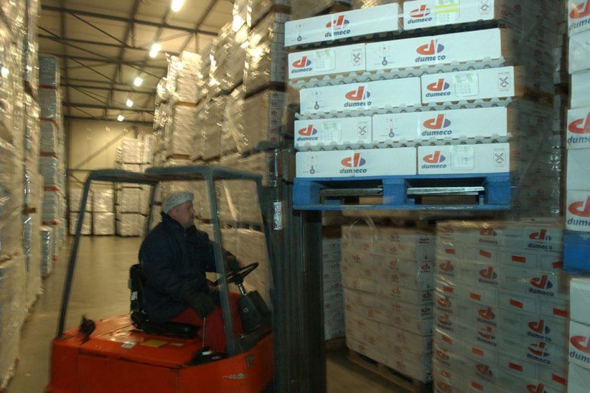 Out of home meat consumption has dropped, but imports of poultry meat keep flowing. As a consequence, cold storage facilities are filled to the brim. Photo: Koos Groenewold