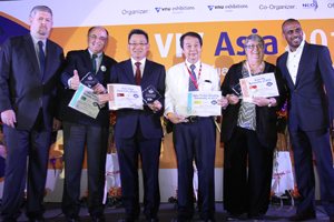Erich Erber awarded Asian Poultry Personality